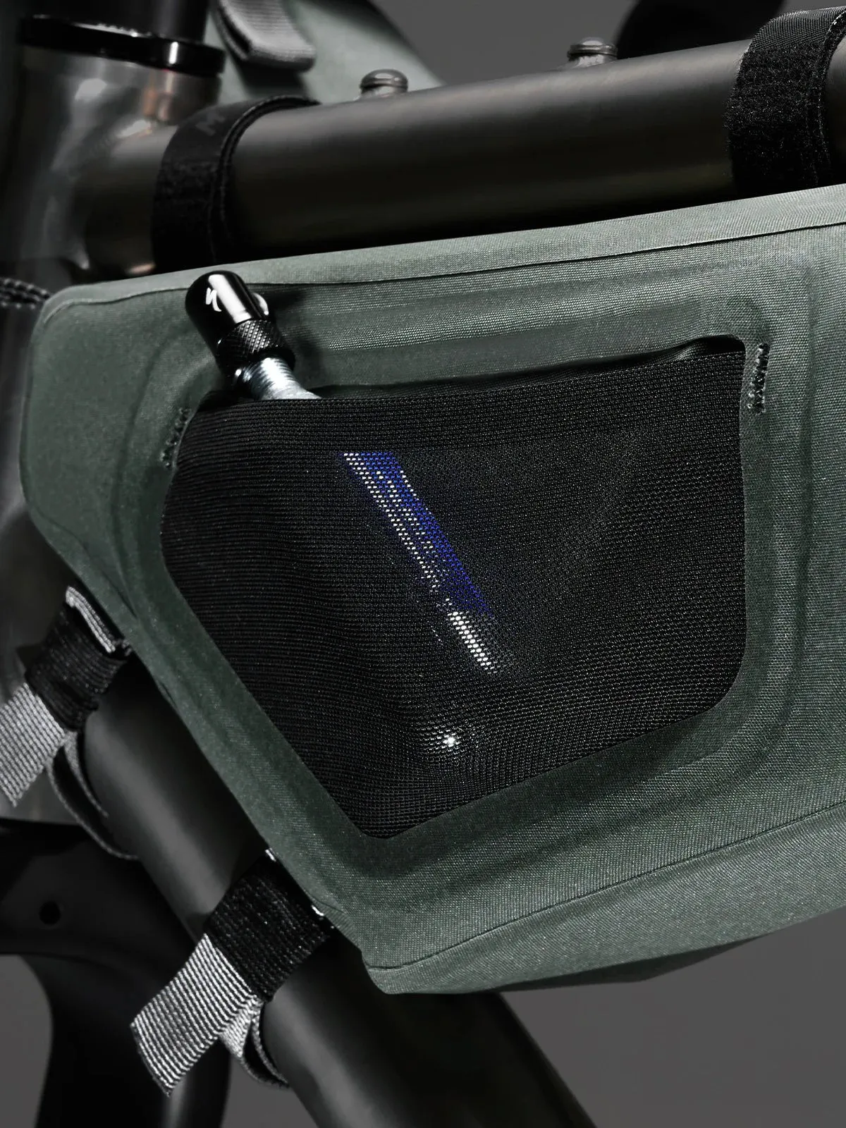 Maap x Apidura: Frame Pack 4L - Loam