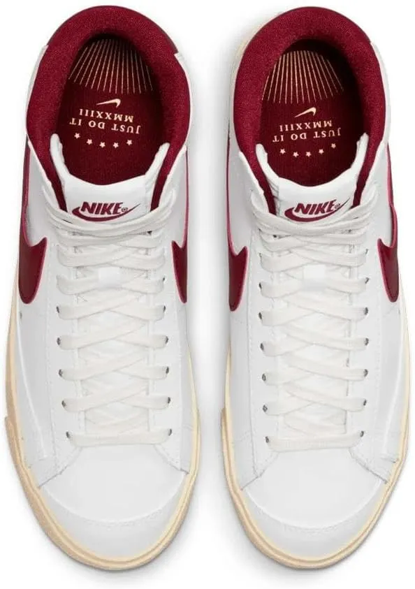 Nike Women's Modern