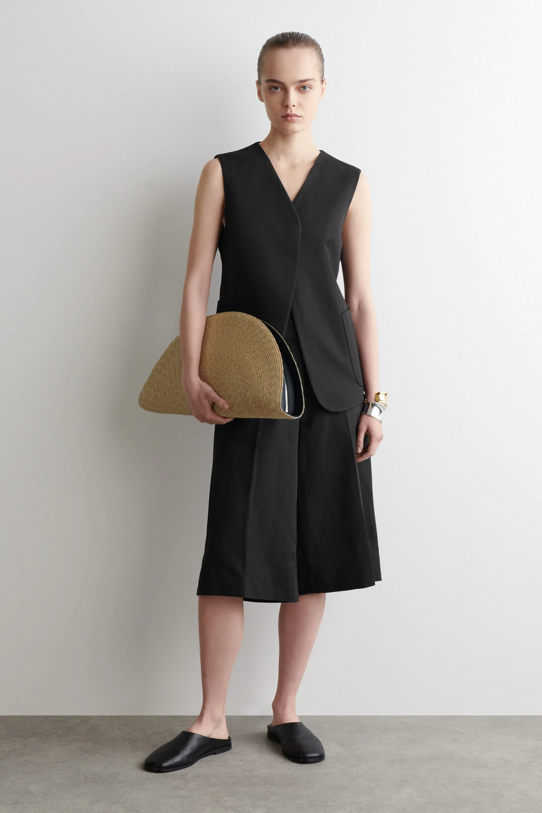 Oversized Soleil clutch bag - straw