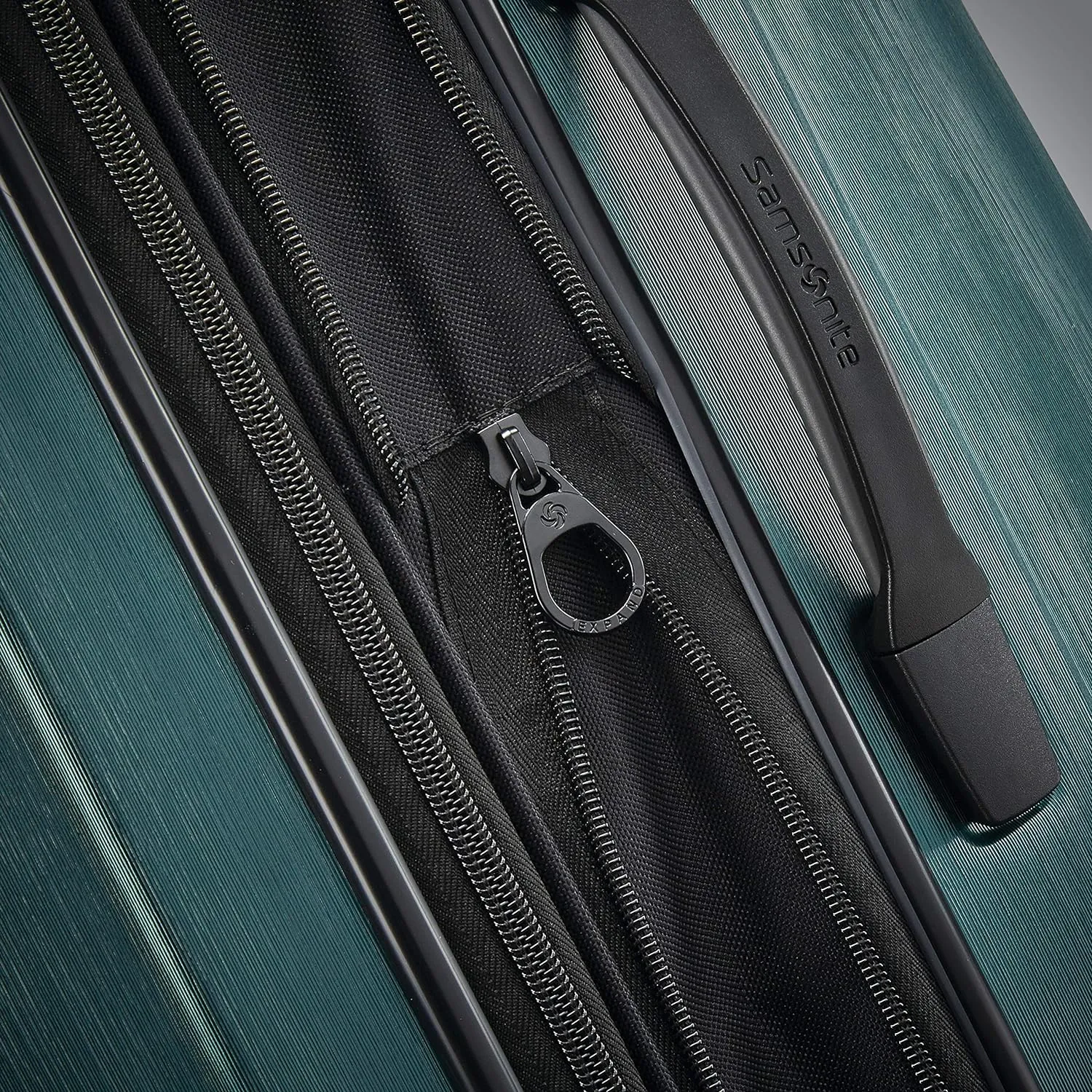 Samsonite Centric 2 Hardside Expandable Luggage with Spinner Wheels, Emerald Green, 3-Piece Set (20/24/28)