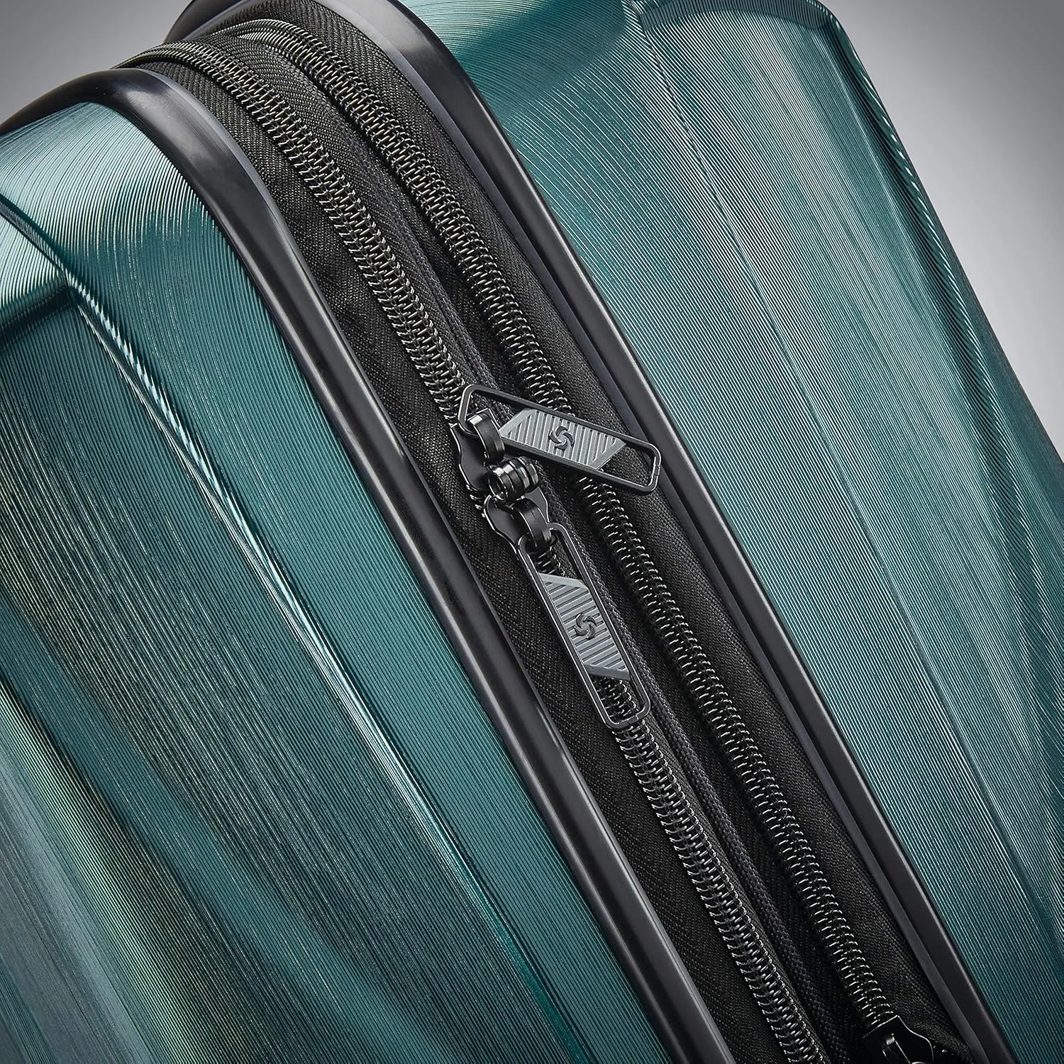 Samsonite Centric 2 Hardside Expandable Luggage with Spinner Wheels, Emerald Green, 3-Piece Set (20/24/28)