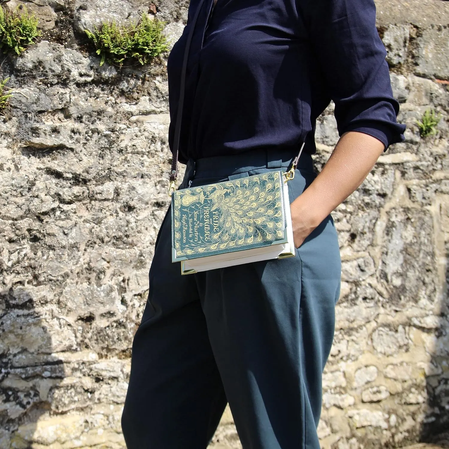 Well Read Women's Were-wp Cross-Body Bags