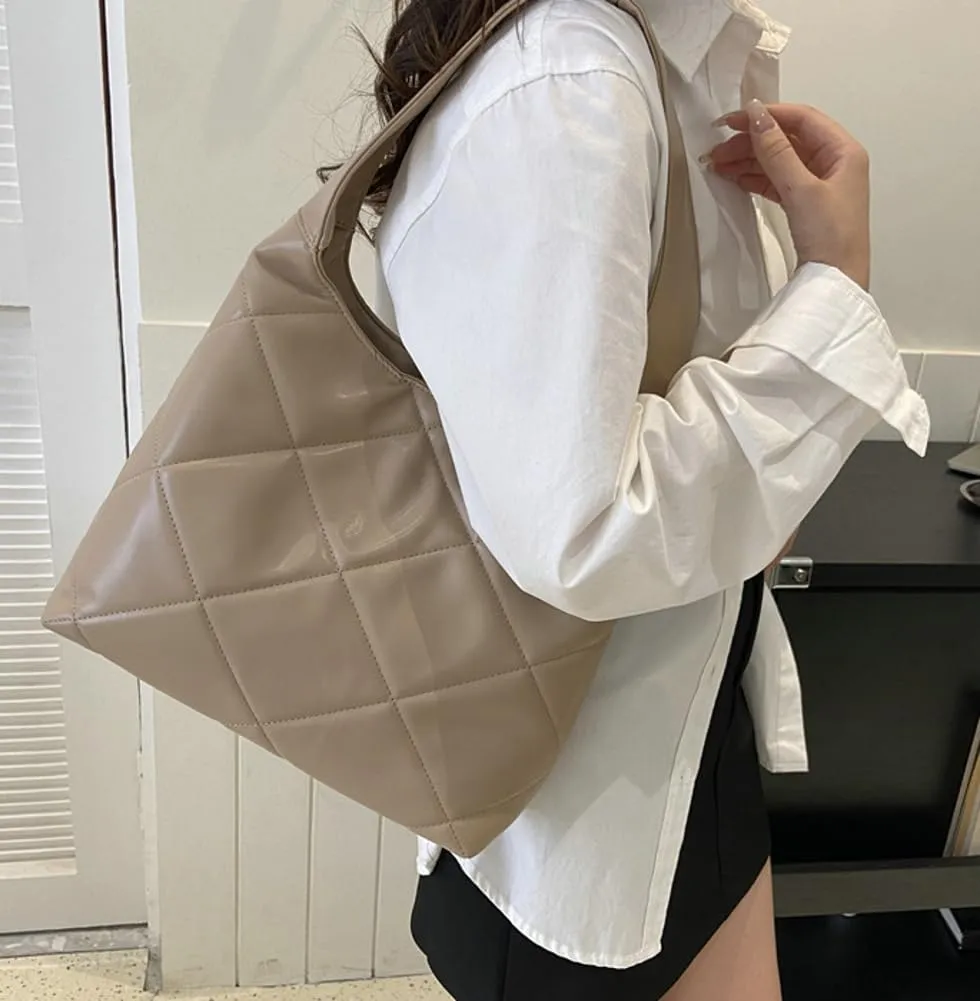 Women's Soft Quilted Shoulder Bag PU Leather Tote Bag Large Diamond Handbag Underarm Purse Top Handle Bag
